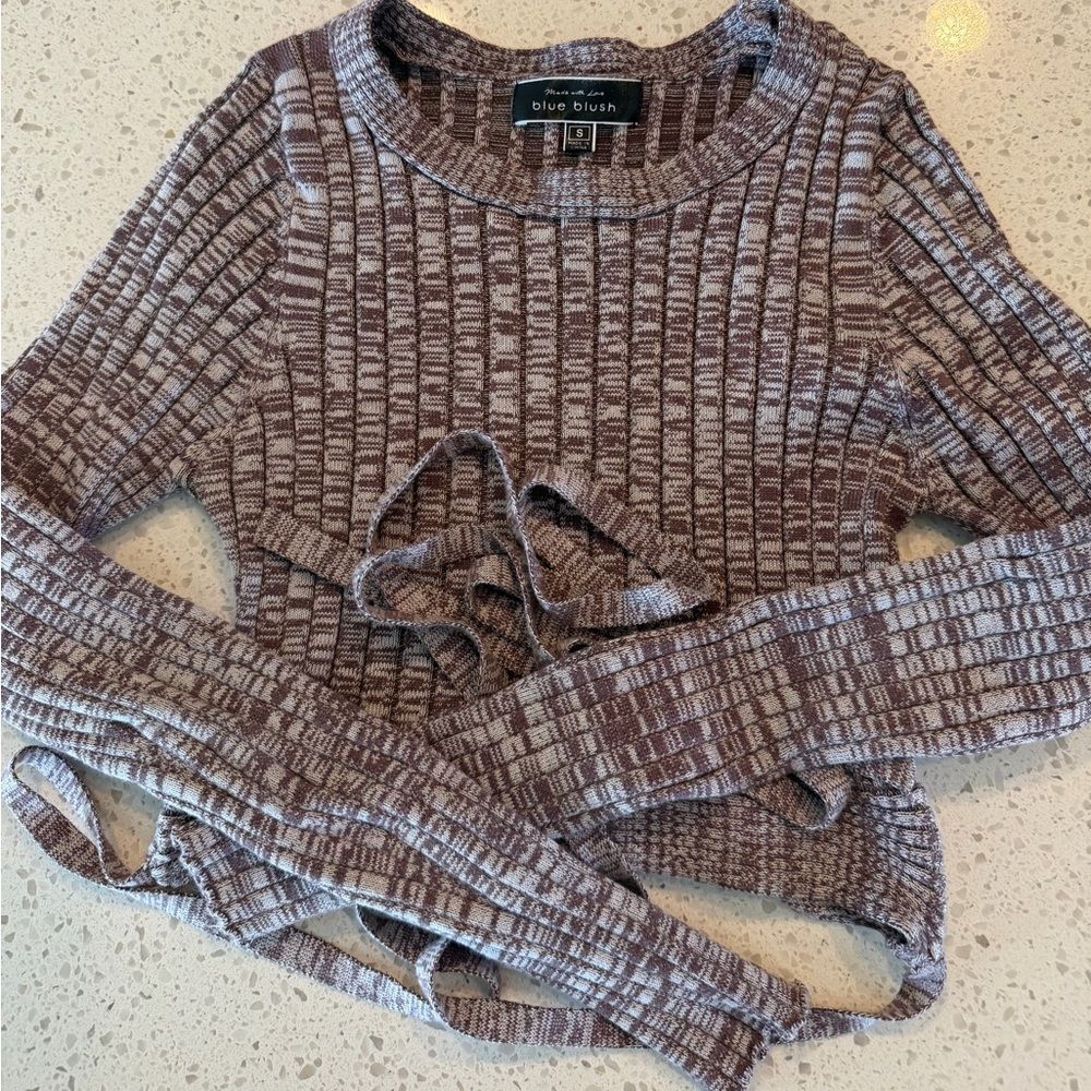 Blue Blush Crewneck Ribbed Knit Sweater in Brown and Cream S
